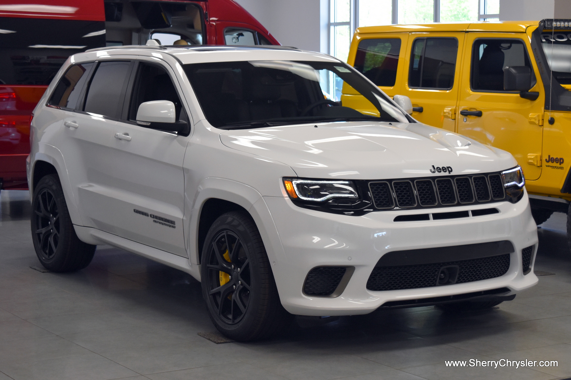 2019 Jeep Grand Cherokee Trackhawk AWD 28861T Paul Sherry Chrysler