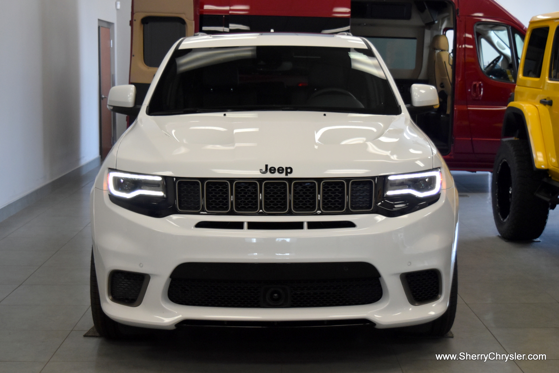 2019 Jeep Grand Cherokee Trackhawk AWD 28861T Paul Sherry Chrysler