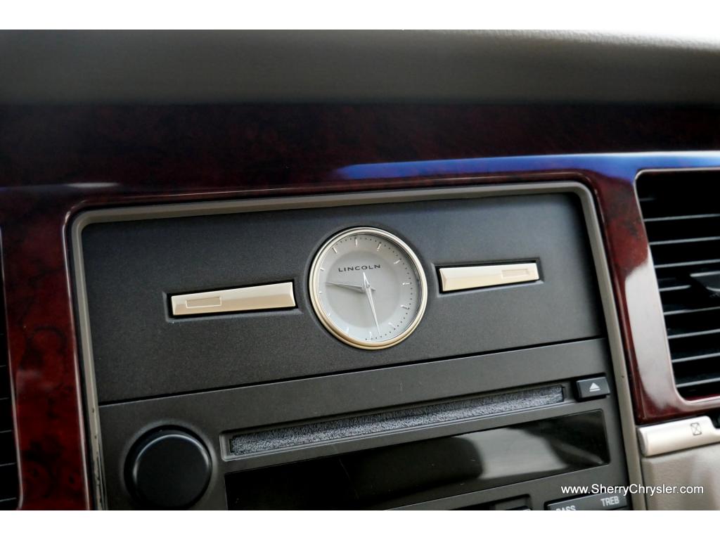 2004 Lincoln Town Car Signature 28874E Paul Sherry
