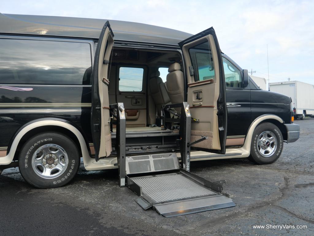 2004 gmc conversion van