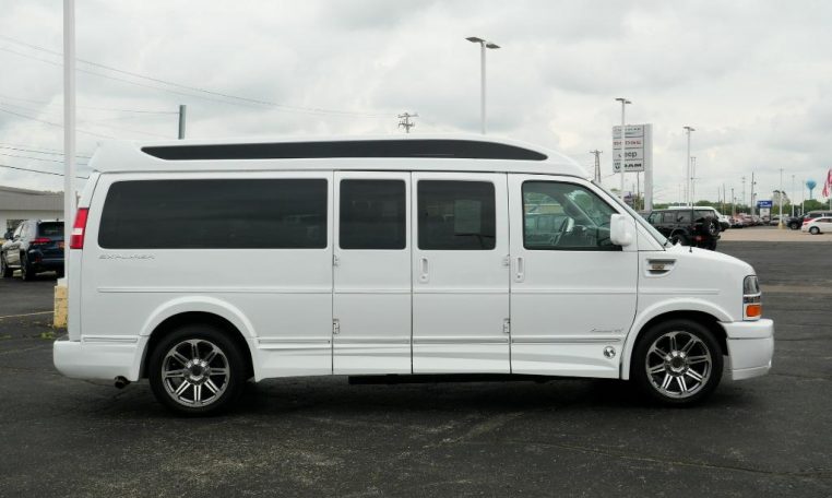 Chevy 2018 Gmc Conversion Van Explorer Chevrolet Van 2018 Chevy