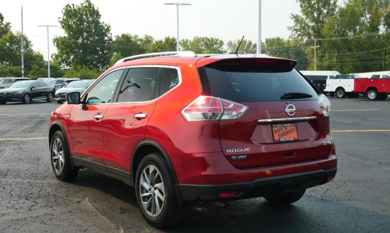 nissan rogue 2016 red