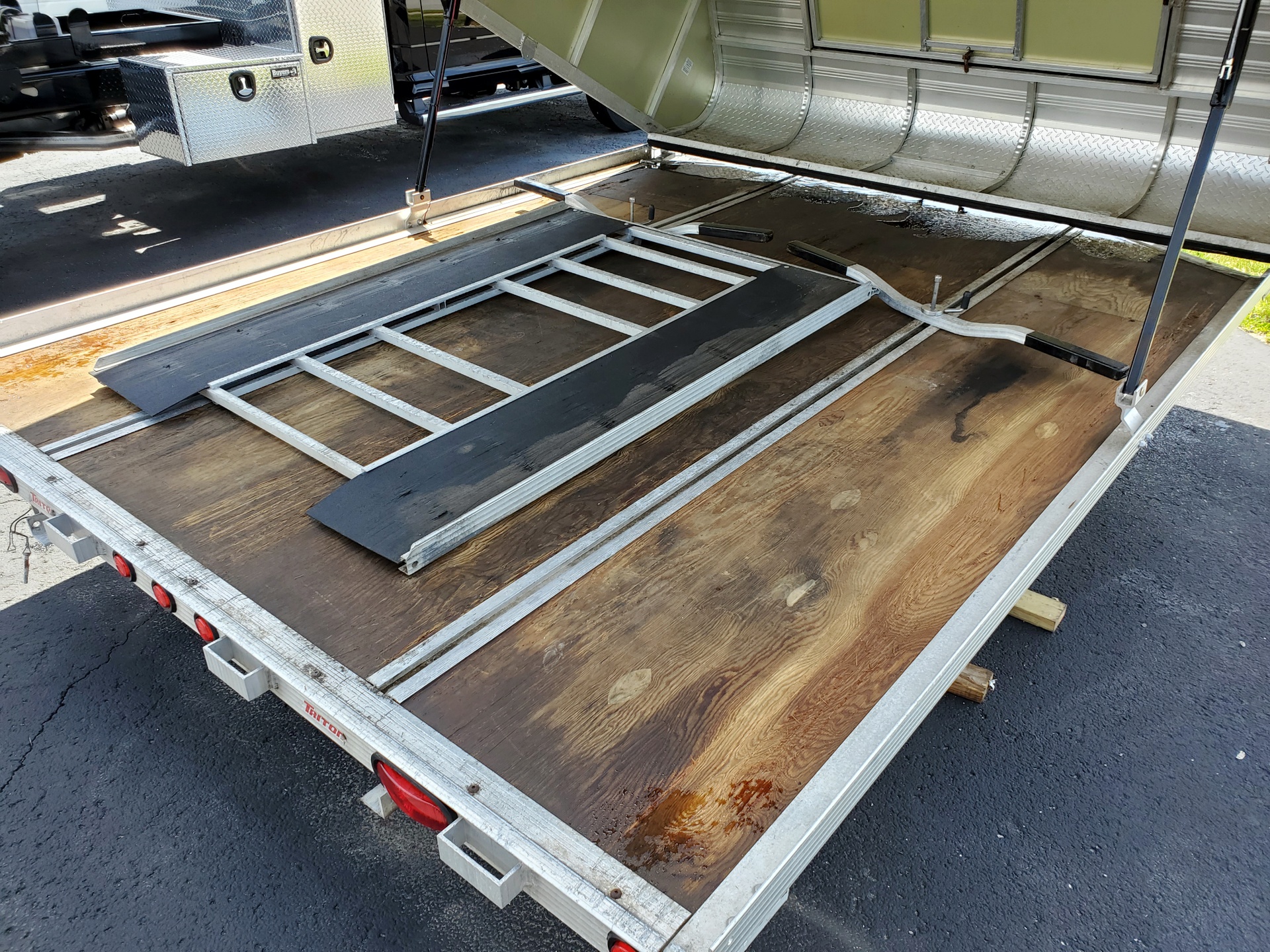 2001 Triton Elite 10VR101 Aluminum Snowmobile Trailer Paul Sherry