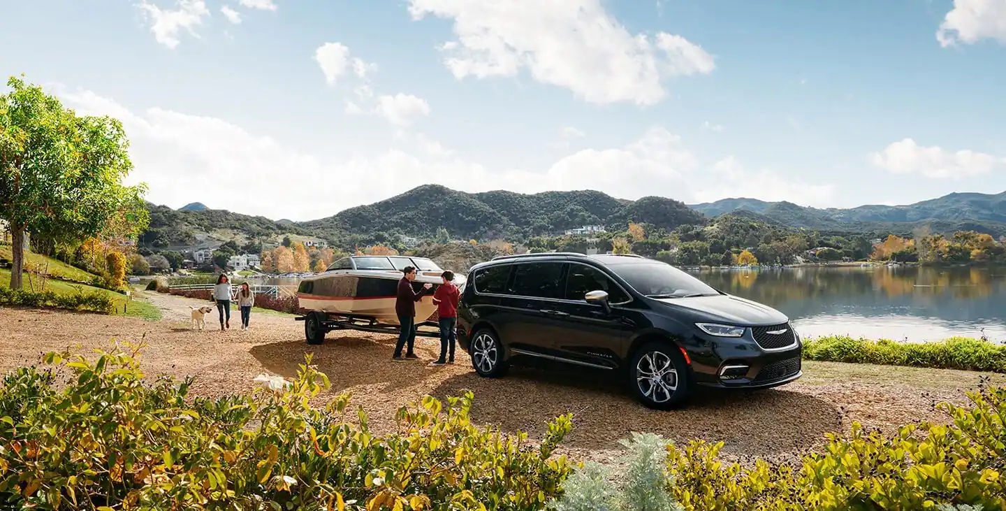 chrysler-pacifica-hybrid-minivan-ohio