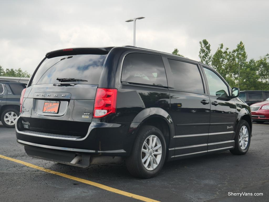 2014 Dodge Grand Caravan BraunAbility Side Entry Mobility CP16841T