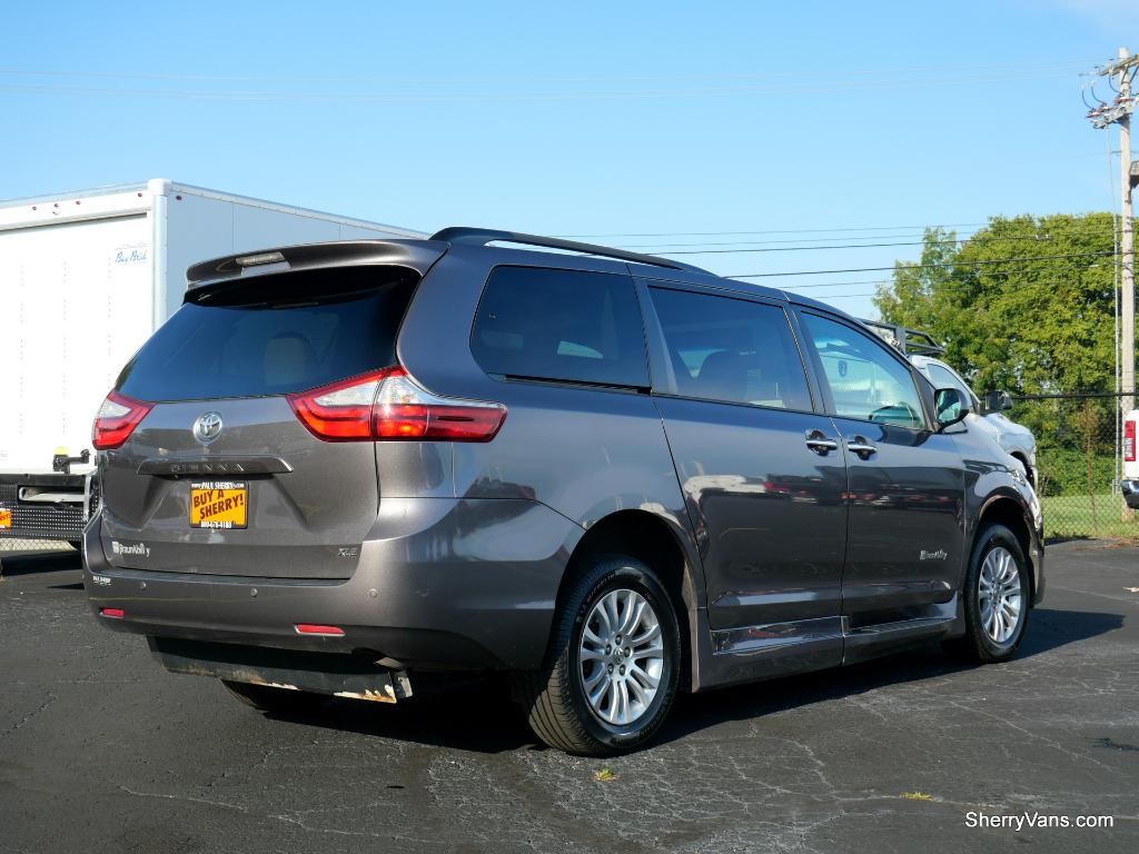 2015 Toyota Sienna - BraunAbility Mobility | 30466AT - Paul Sherry ...