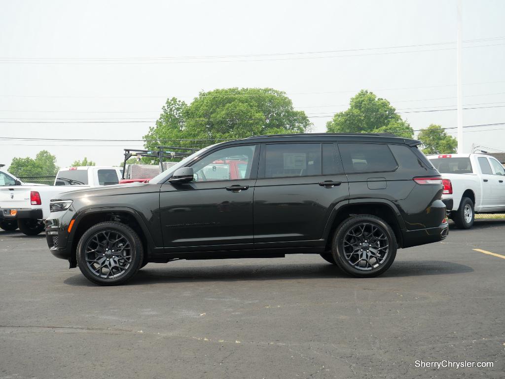 2023 Jeep Grand Cherokee L Summit High Altitude Hemi 4X4 | 30946T