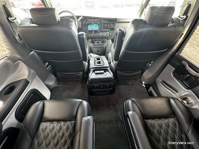2022 Chevrolet Conversion Van Explorer Vans 9 Passenger CP16988T