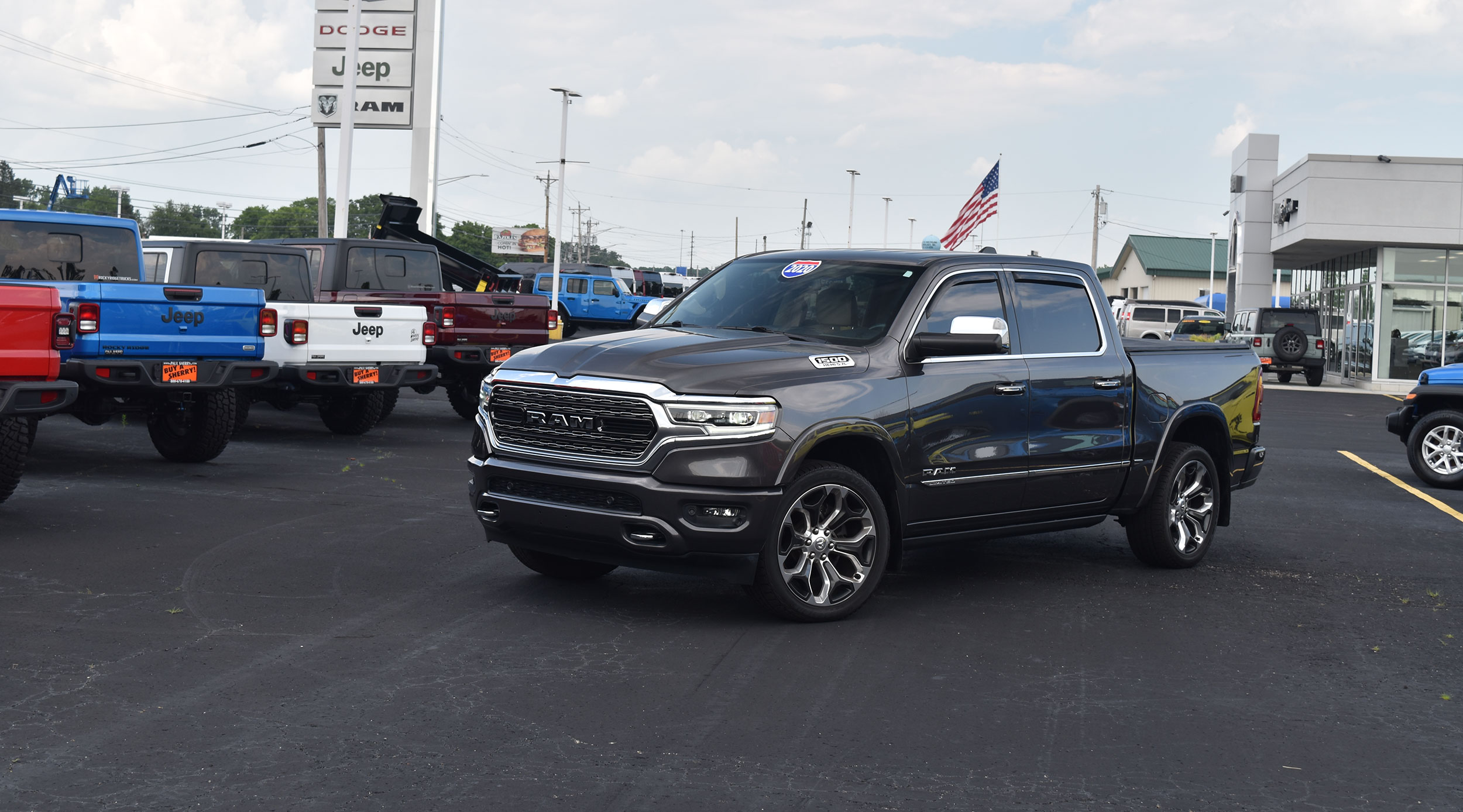 Car Dealership serving Troy Ohio Sherry ChryslerPaul Sherry Chrysler