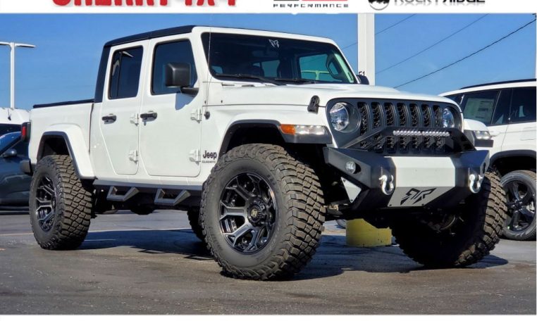 Lifted 2022 Jeep Gladiator - Rocky Ridge Trucks K2