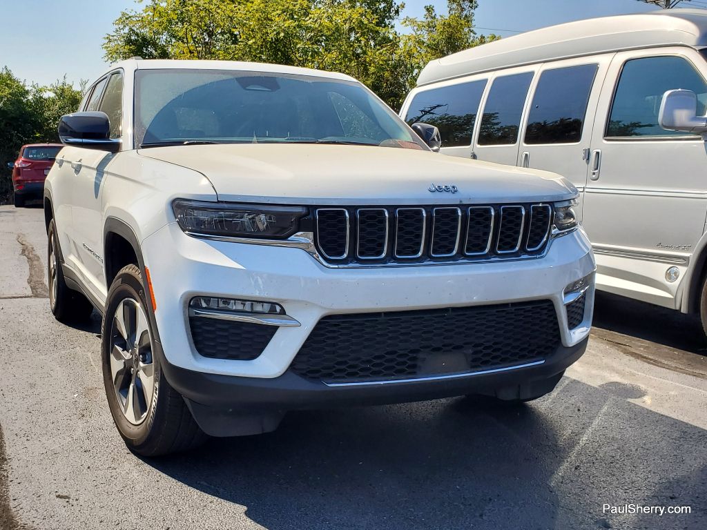 Used 2024 Jeep Grand Cherokee 4xe with VIN 1C4RJYB68R8518330 for sale in Piqua, OH