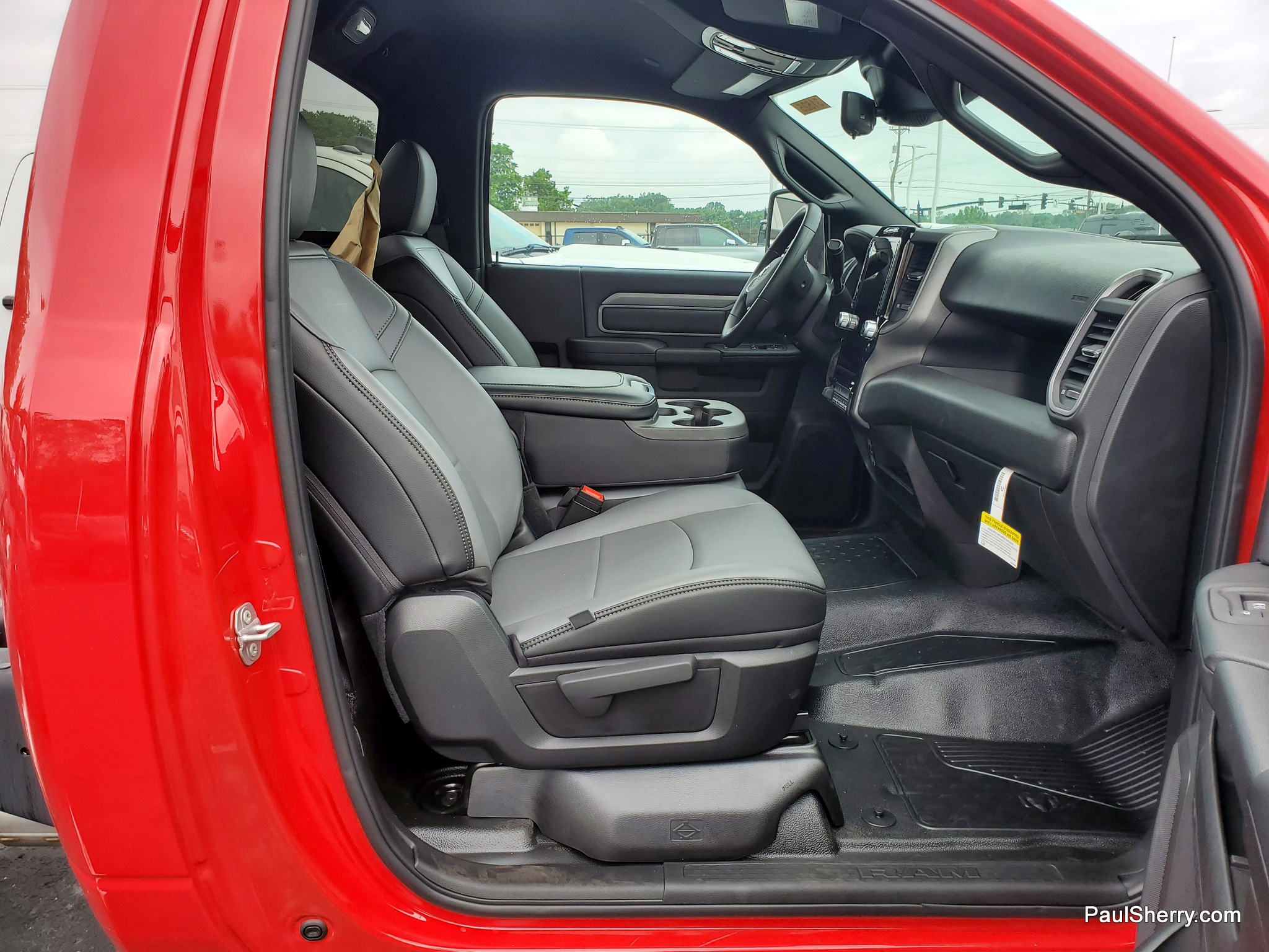 2026 RAM 3500 Chassis Tradesman - Photo 28