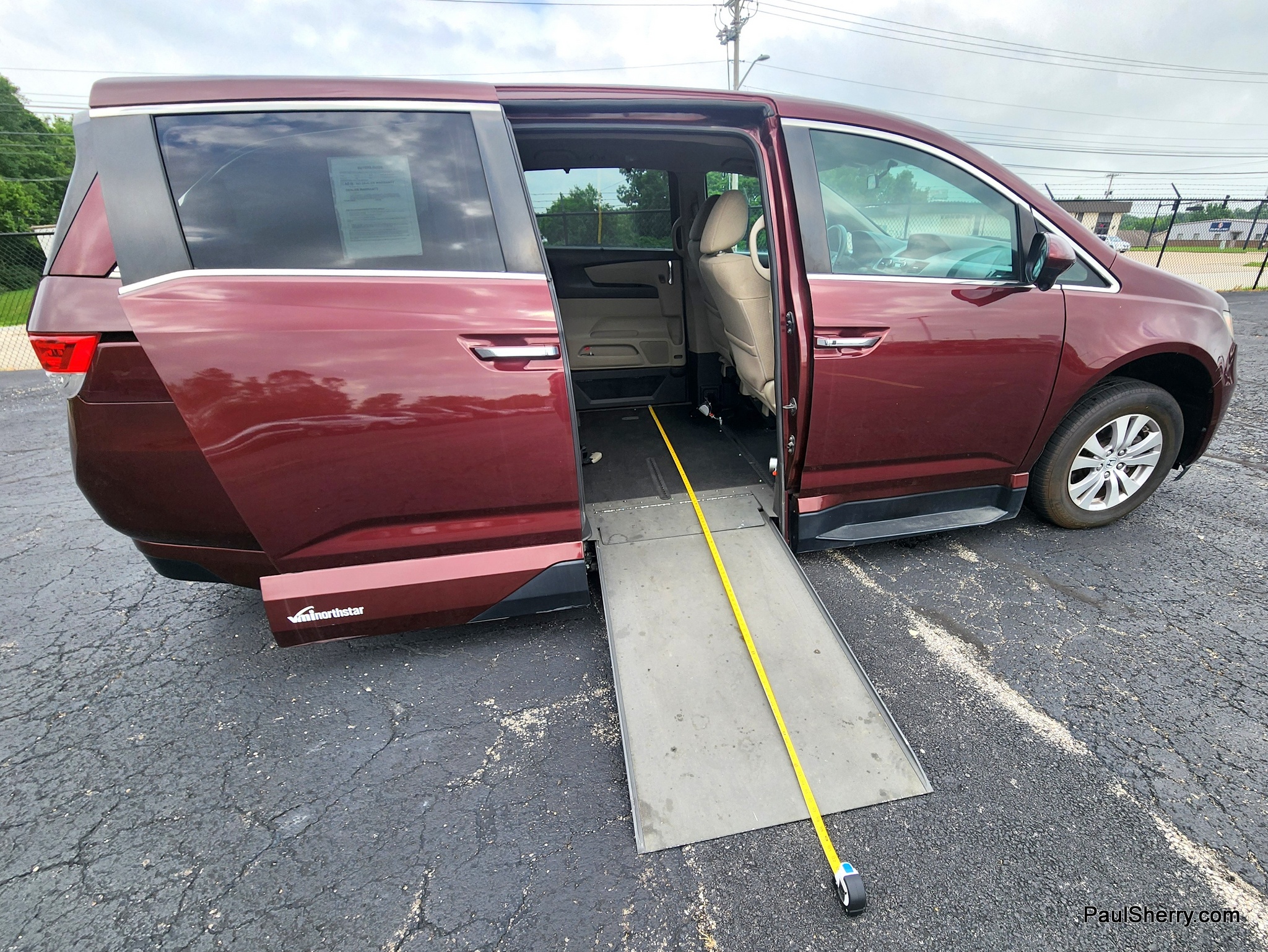 2016 Honda Odyssey EX - Photo 15