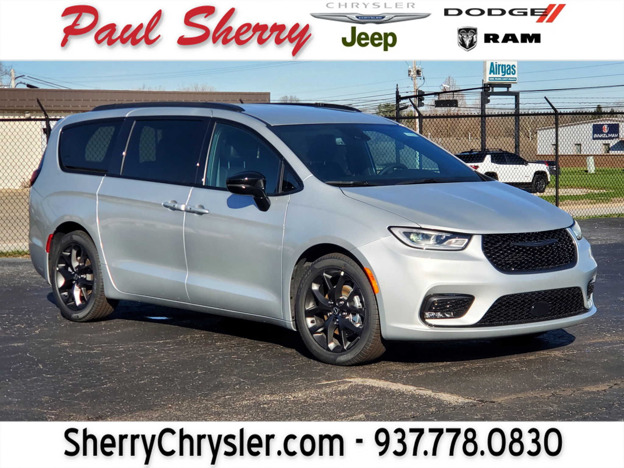 2026 Chrysler Pacifica Select