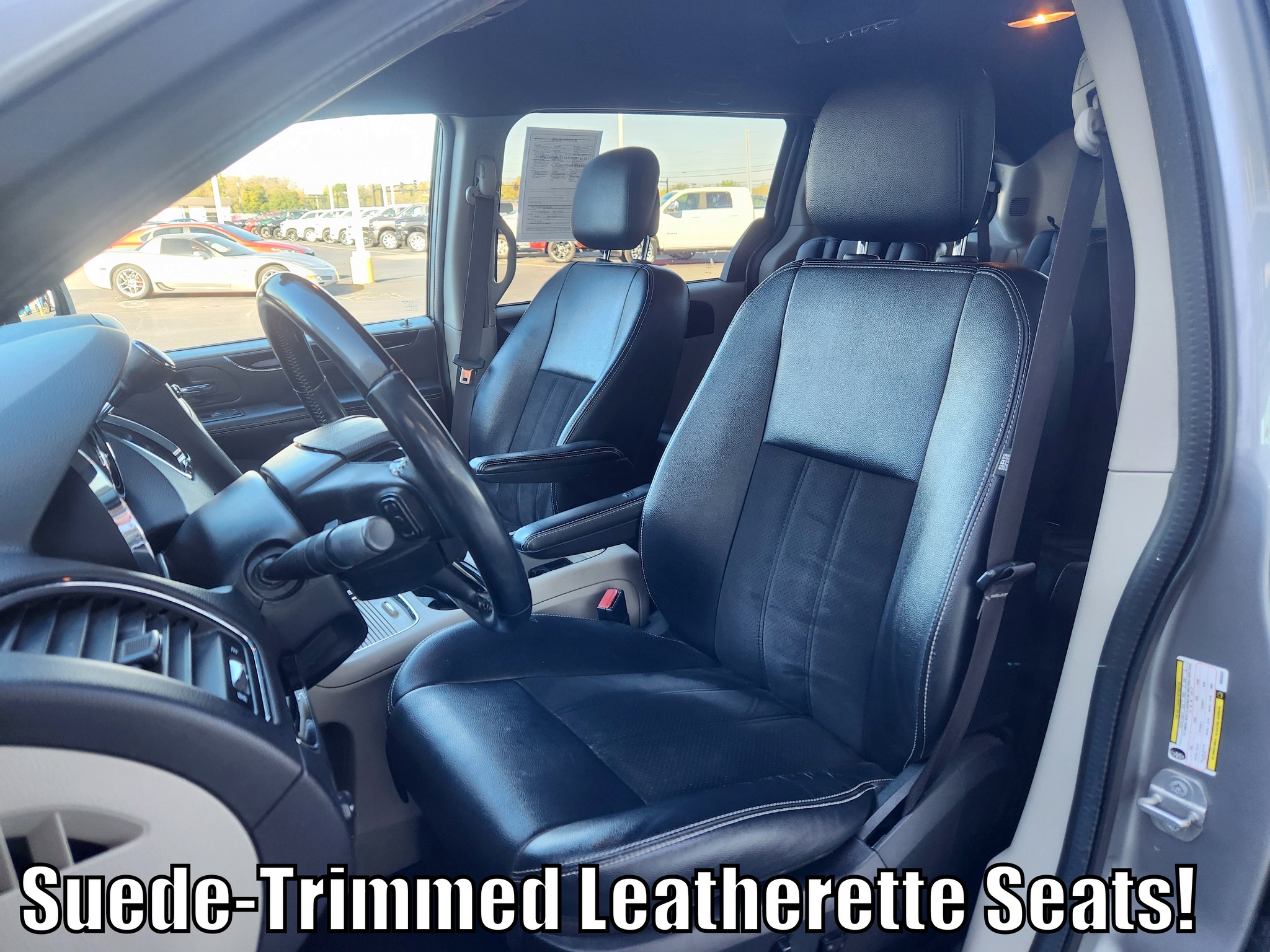 Used 2019 Dodge Grand Caravan SXT with VIN 2C4RDGCG5KR693329 for sale in Piqua, OH