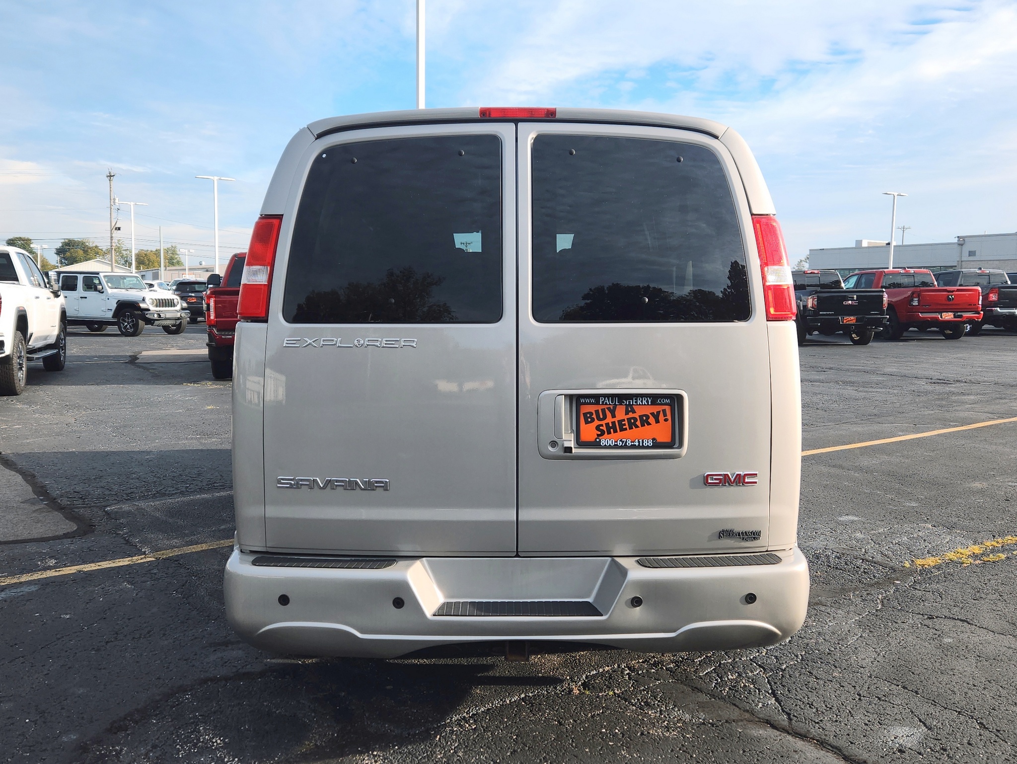 2022 GMC Savana Cargo Work Van - Photo 11