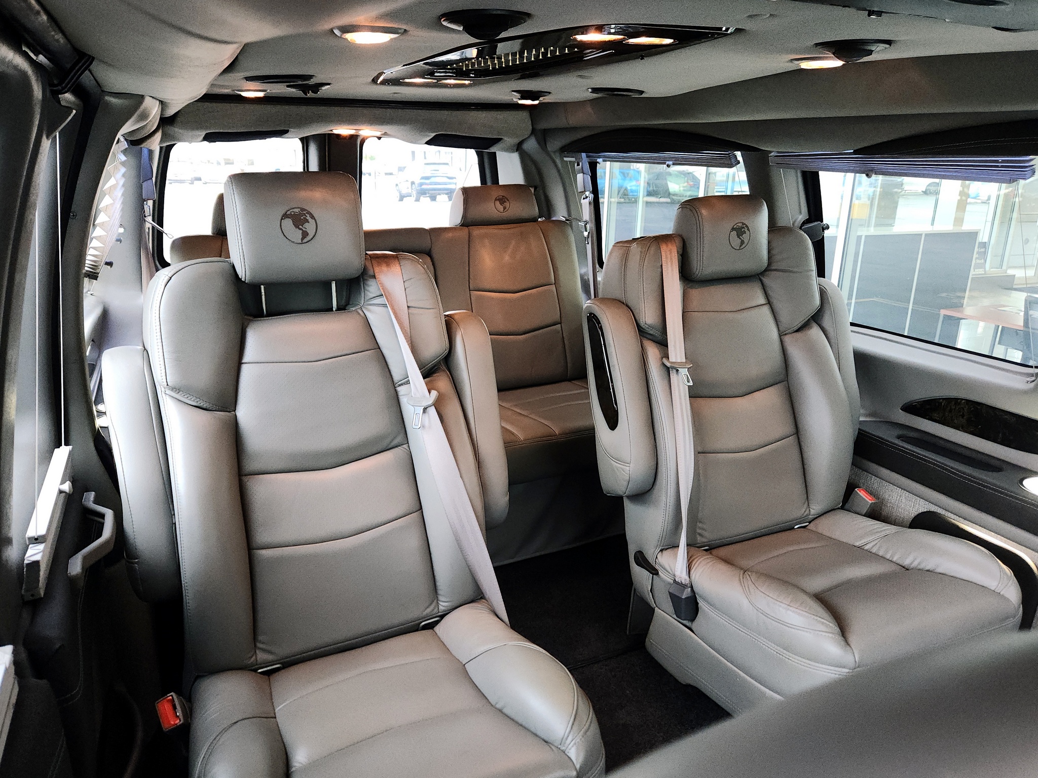 2022 GMC Savana Cargo Work Van - Photo 40