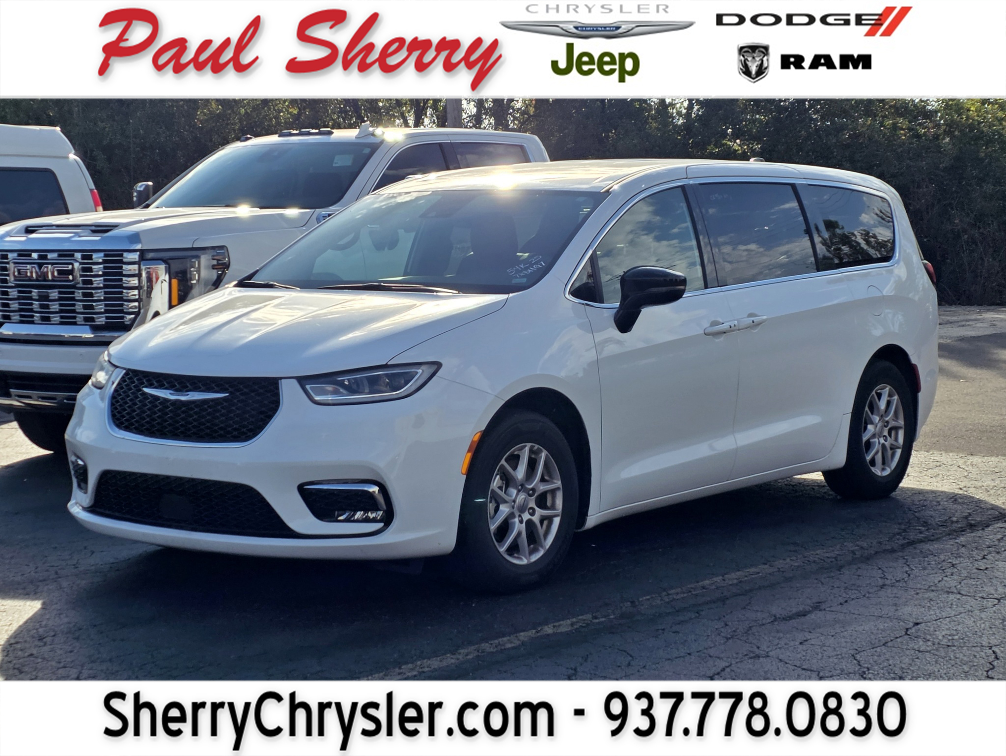 2025 Chrysler Pacifica Select